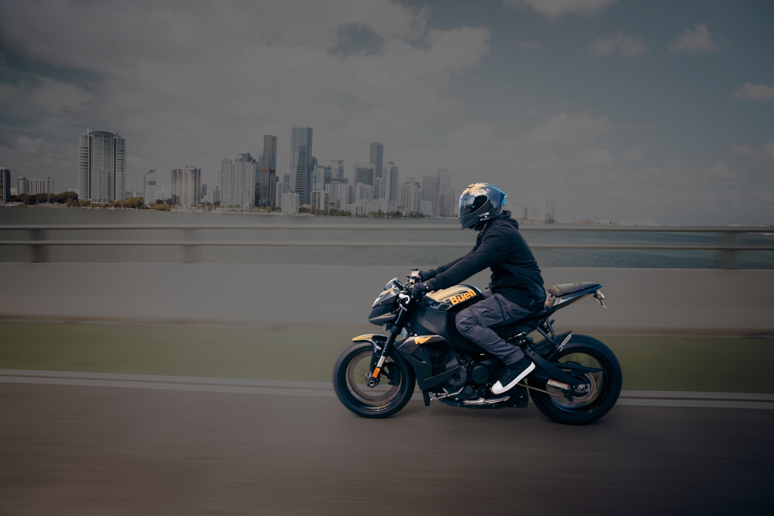1190SX ORDER NOW — Buell Motorcycle Co.